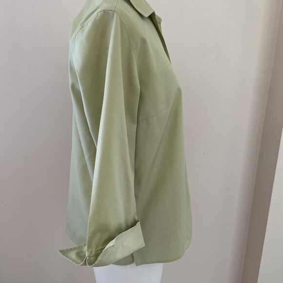 Vintage Talbots Wrinkle Resistant Button Down Blouse Size 8 Sage Green Luxury - Picture 6 of 12